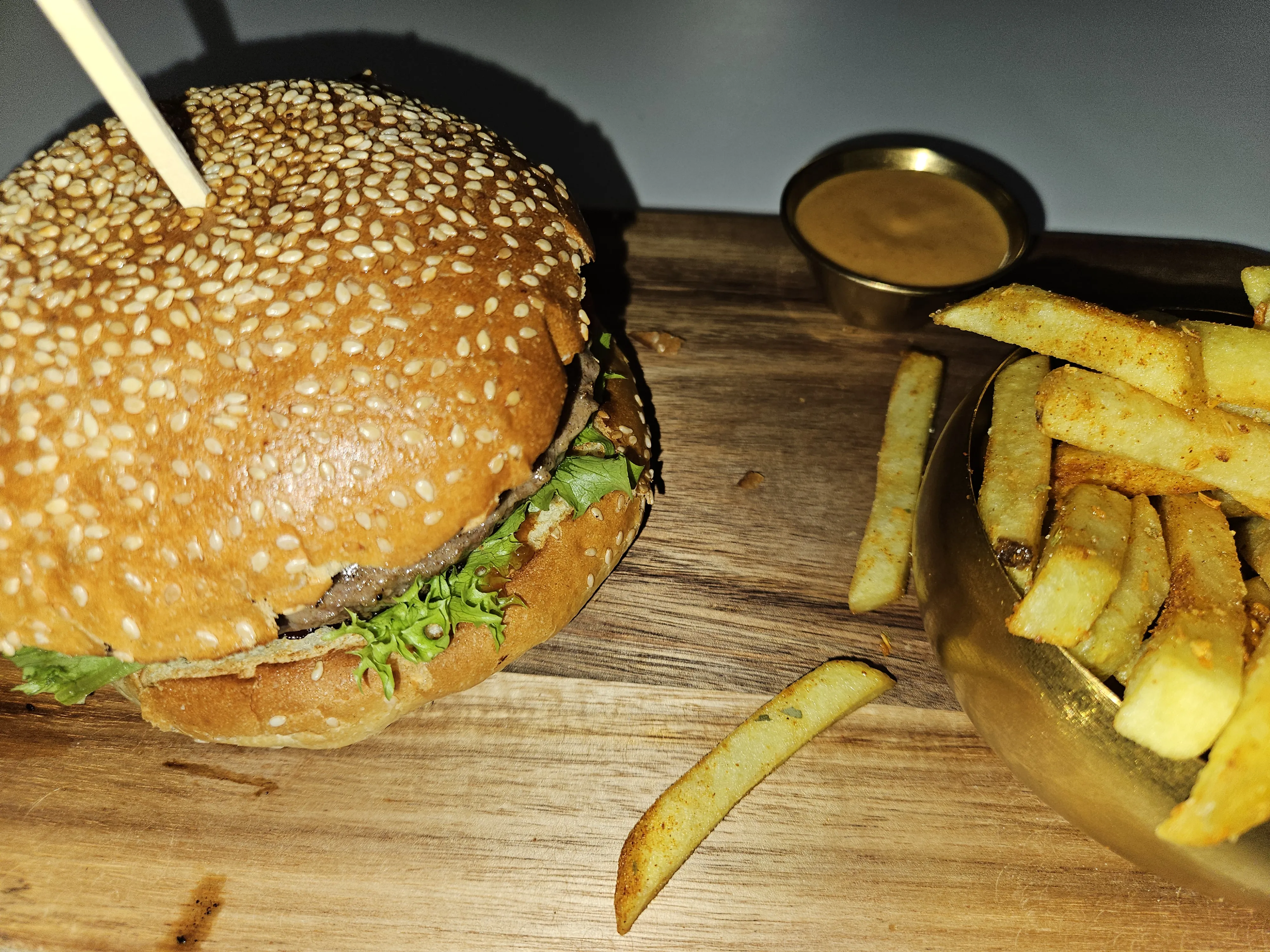 Faya Burger